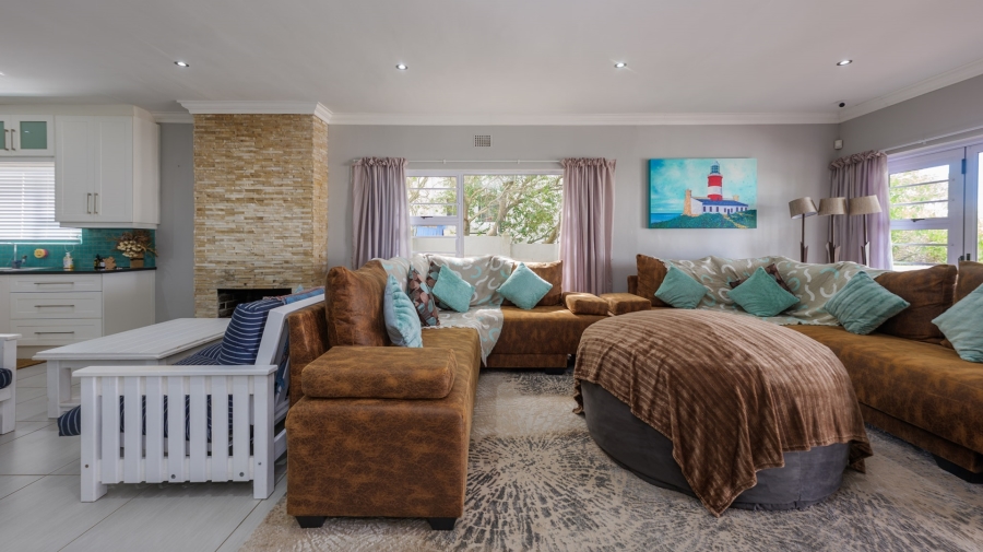 4 Bedroom Property for Sale in Agulhas Western Cape